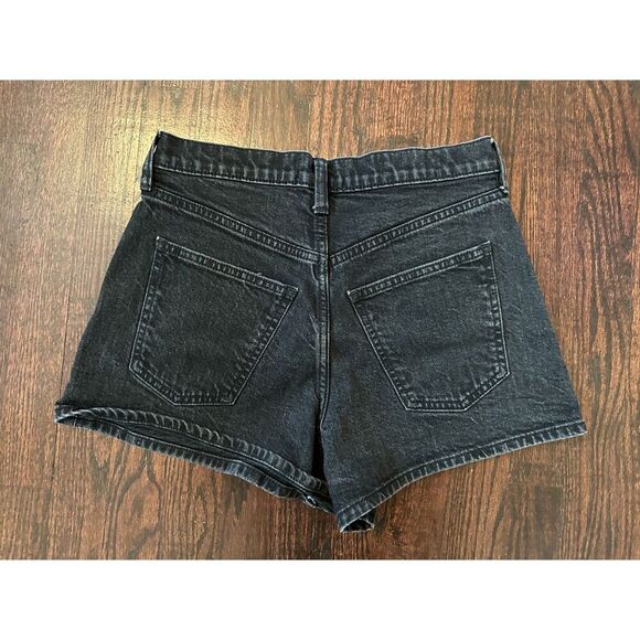 Universal Thread Black Denim 90s Cutoff Shorts Size 6 - Picture 2 of 10